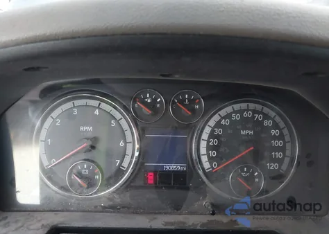 2010 Dodge Ram 1500 Slt/Sport/Trx z USA, uszkodzony, nr VIN 1D7RV1GP7AS160390